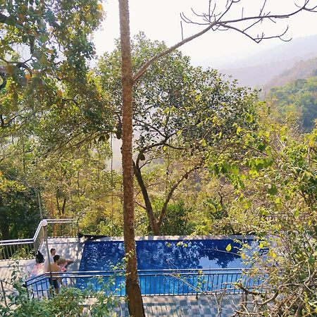 Sunset Valley Kerala Pool Resort - Serene Natural Forest Cottage Stay In Idukki With Sunrise & Sunset Panoramas, Natural Streams & Tranquil Summer Evenings Pirmed ภายนอก รูปภาพ