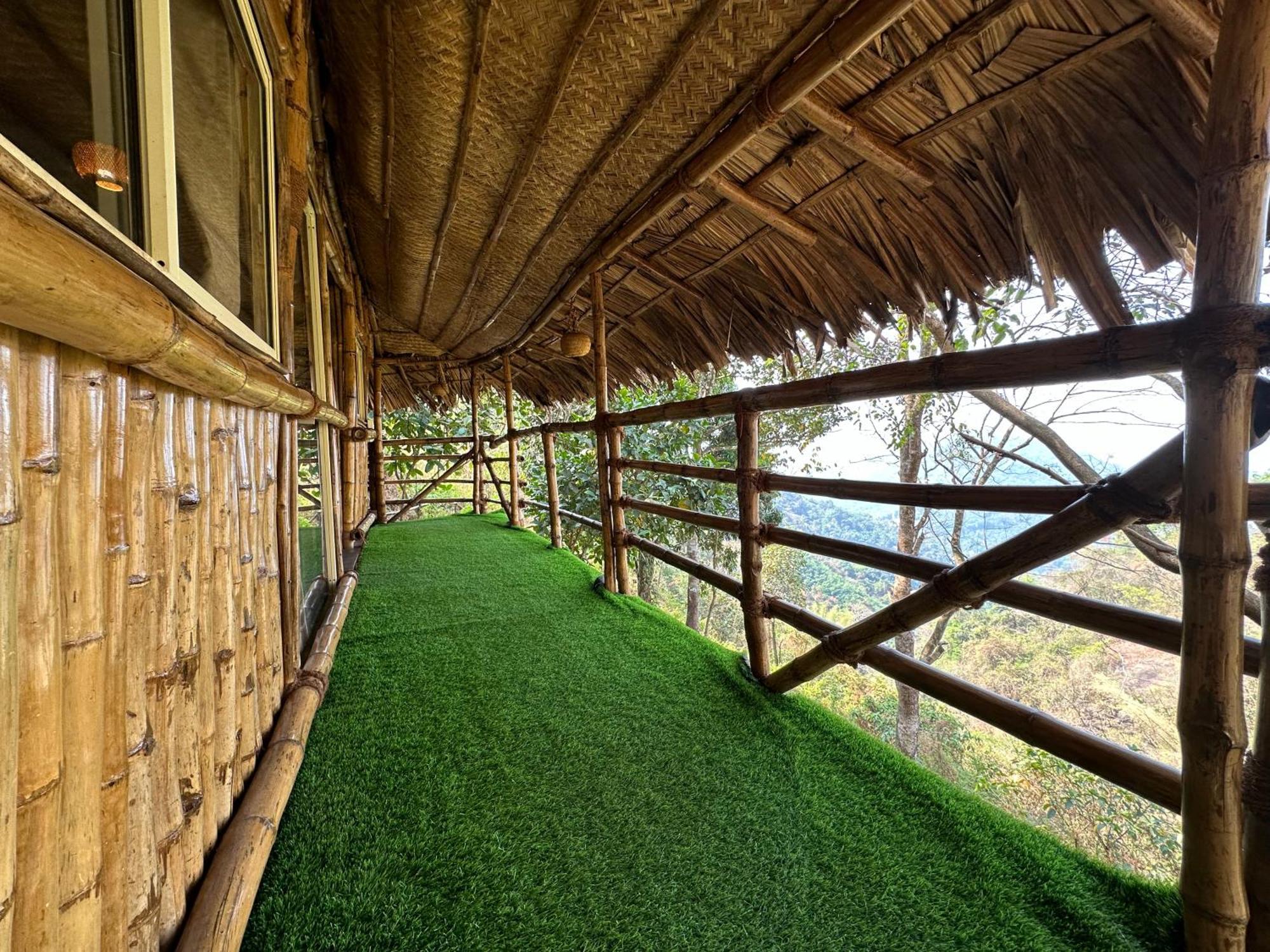 Sunset Valley Kerala Pool Resort - Serene Natural Forest Cottage Stay In Idukki With Sunrise & Sunset Panoramas, Natural Streams & Tranquil Summer Evenings Pirmed ภายนอก รูปภาพ