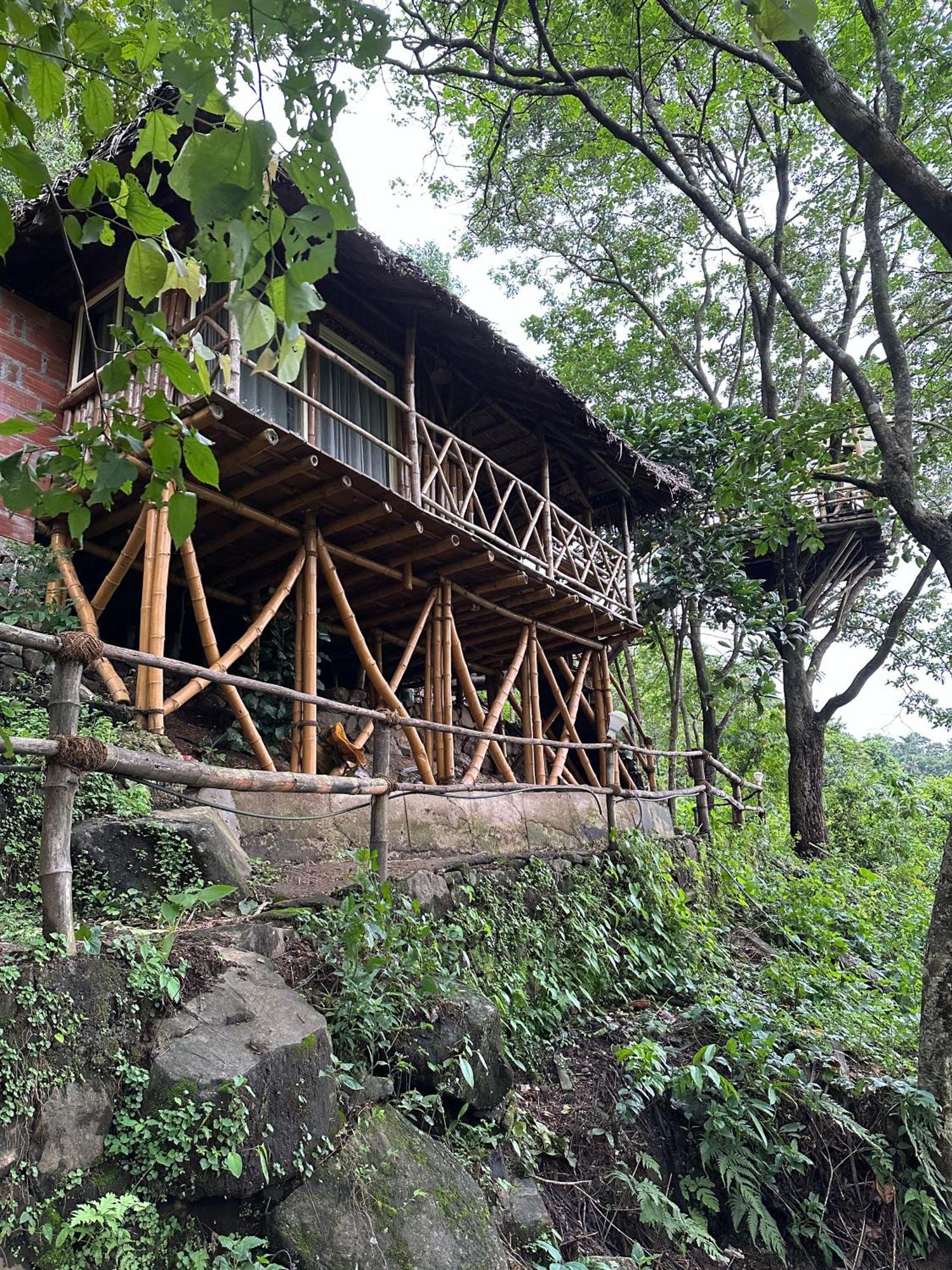Sunset Valley Kerala Pool Resort - Serene Natural Forest Cottage Stay In Idukki With Sunrise & Sunset Panoramas, Natural Streams & Tranquil Summer Evenings Pirmed ภายนอก รูปภาพ