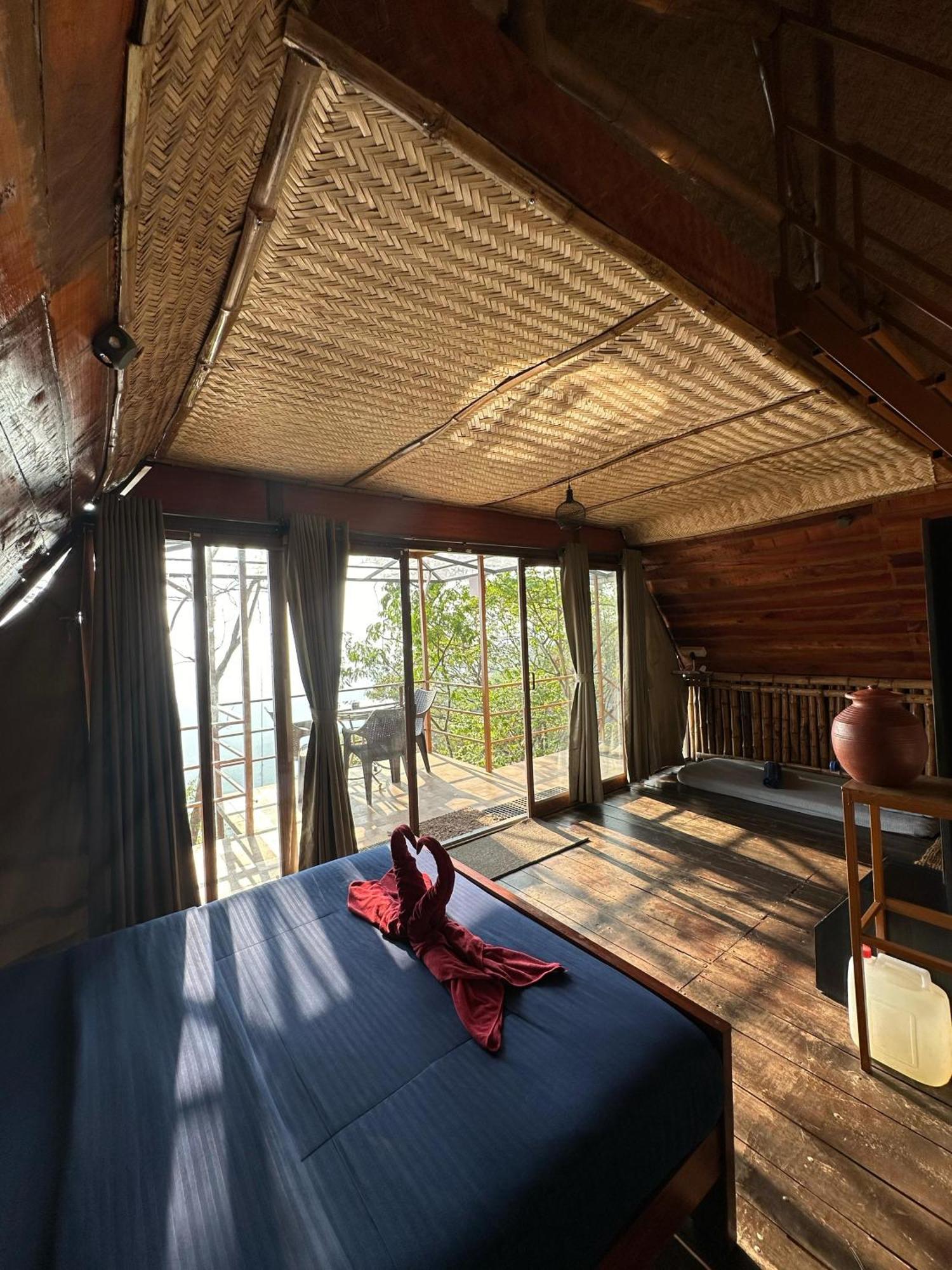 Sunset Valley Kerala Pool Resort - Monsoon Forest Cottage Stay In Idukki With Private Waterfalls, Natural Streams & Breathtaking Views Pirmed ภายนอก รูปภาพ
