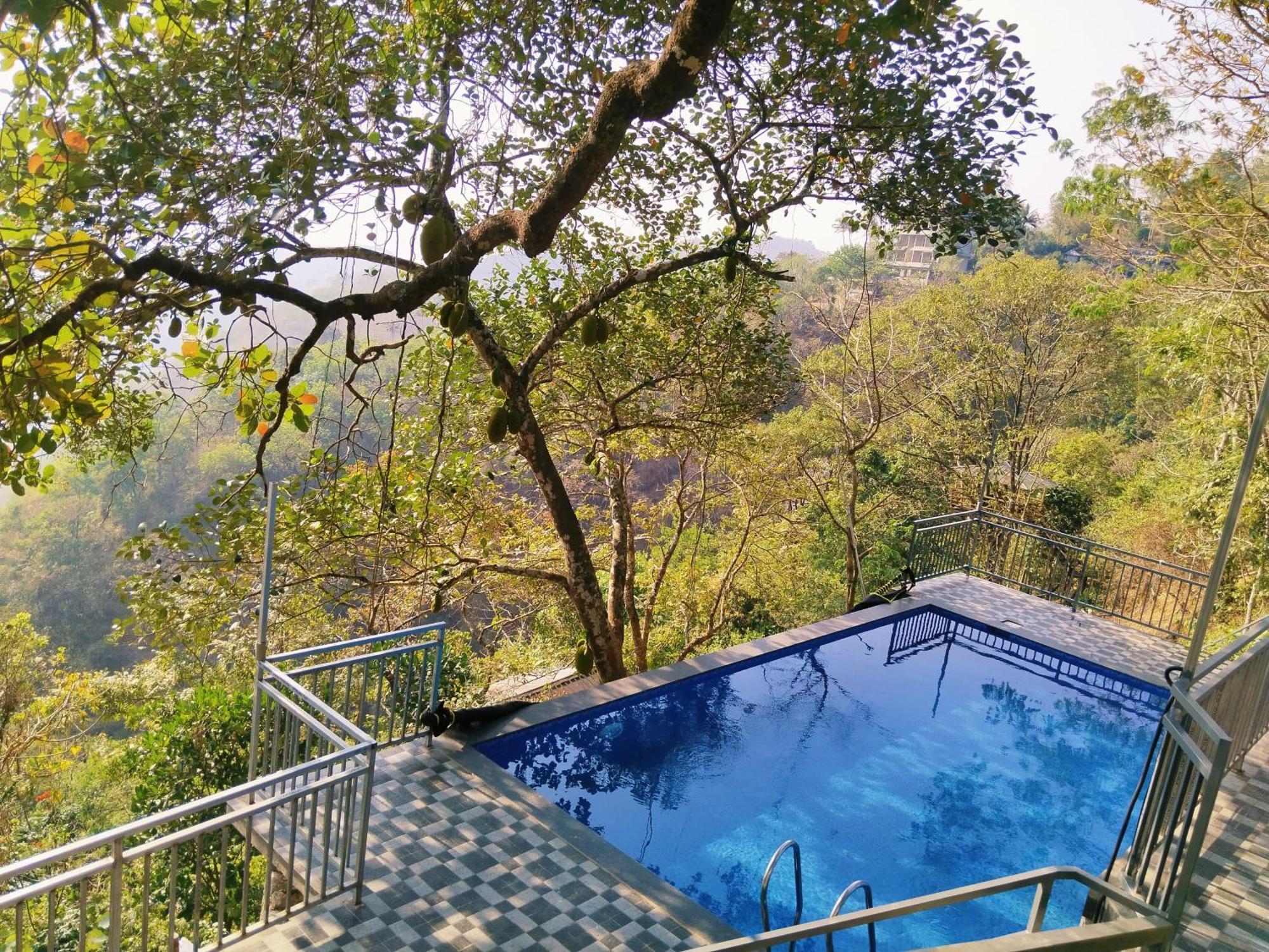 Sunset Valley Kerala Pool Resort - Monsoon Forest Cottage Stay In Idukki With Private Waterfalls, Natural Streams & Breathtaking Views Pirmed ภายนอก รูปภาพ