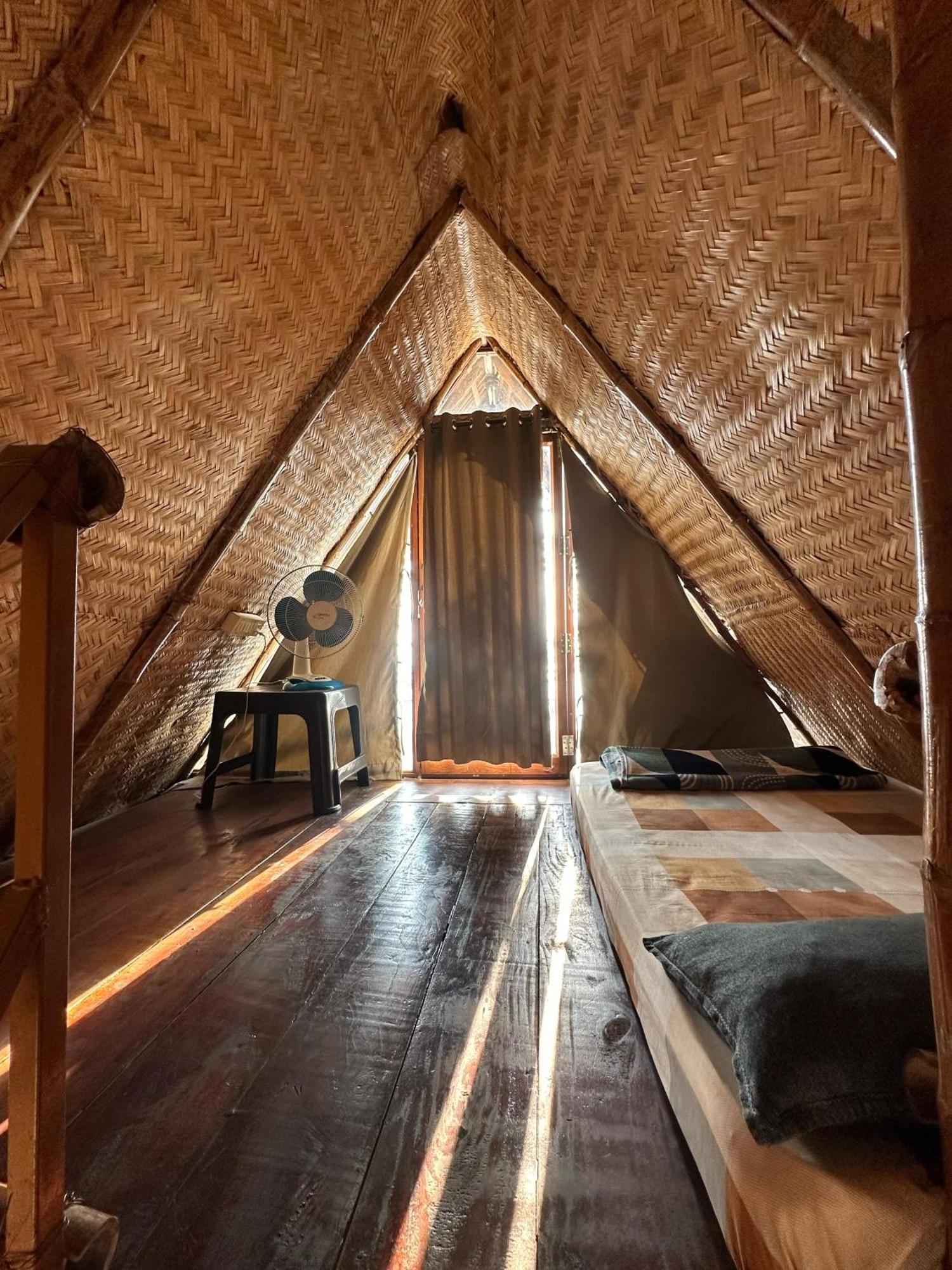 Sunset Valley Kerala Pool Resort - Serene Natural Forest Cottage Stay In Idukki With Sunrise & Sunset Panoramas, Natural Streams & Tranquil Summer Evenings Pirmed ภายนอก รูปภาพ